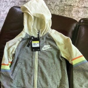 NWT Girls Windbreaker size S.